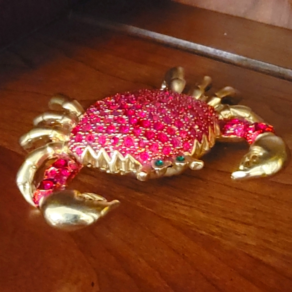 Australian Red Crystal 🦀 Red Crystal Crab Trinket Keepsake Box Magnetic Closure